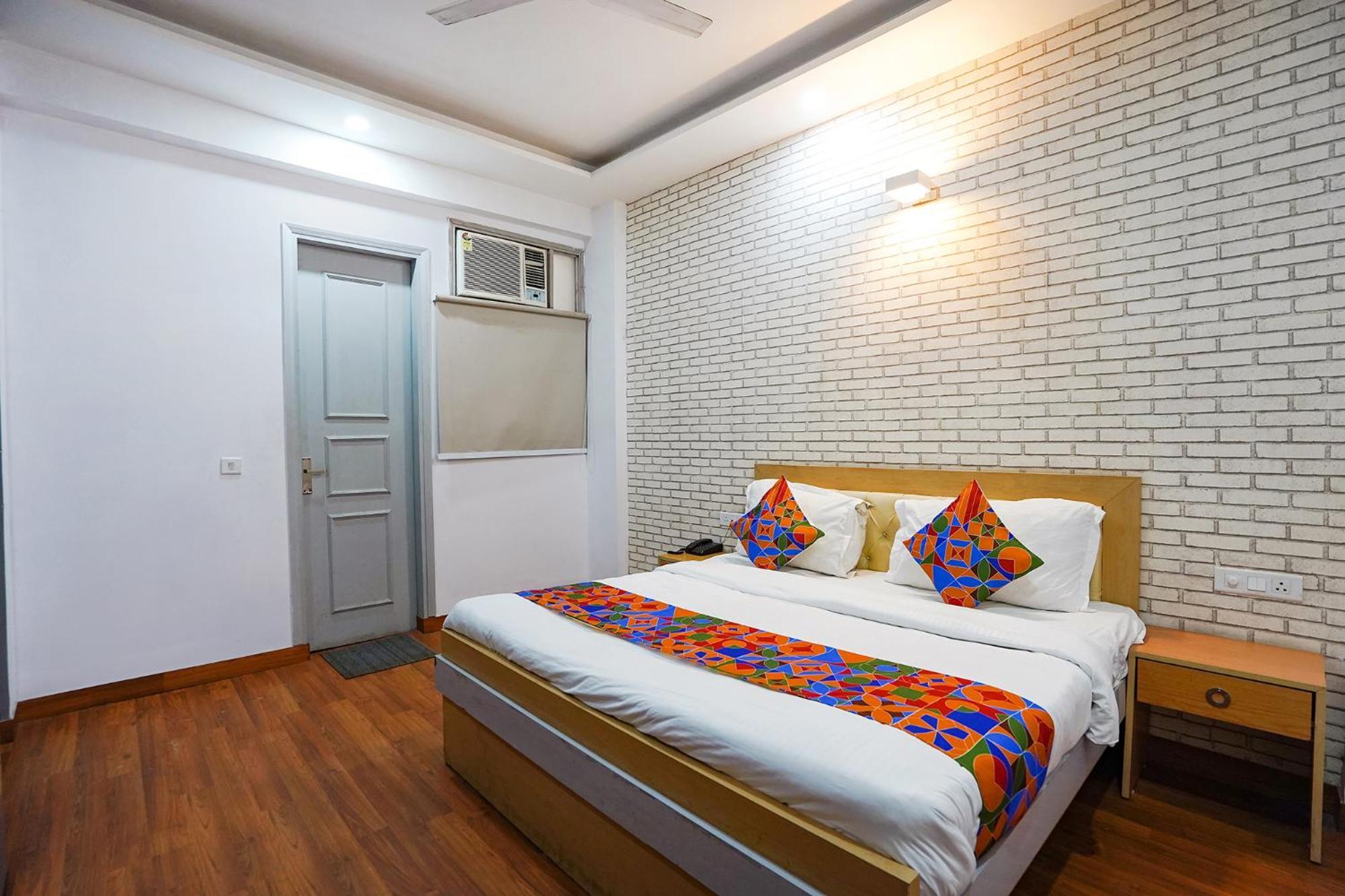 Fabhotel Prime Culture Noida Exterior photo